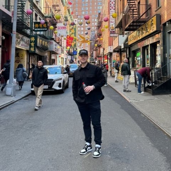 Meet your Posher, Max - Picture 1 of 1